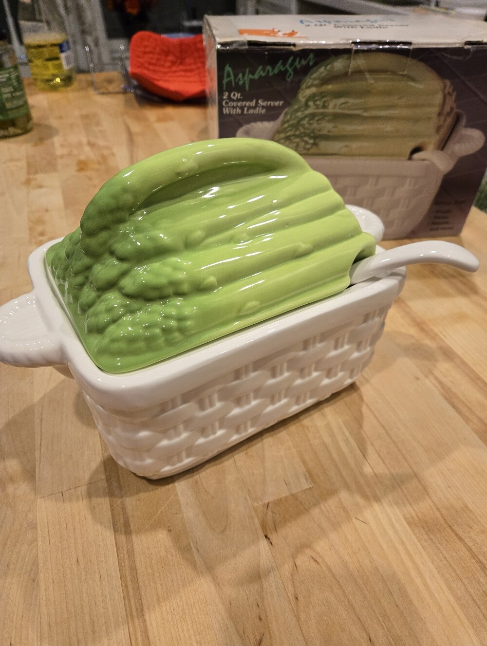 Vintage Himark  ceramic tureen shaped like a bundle of asparagus with a Ladle